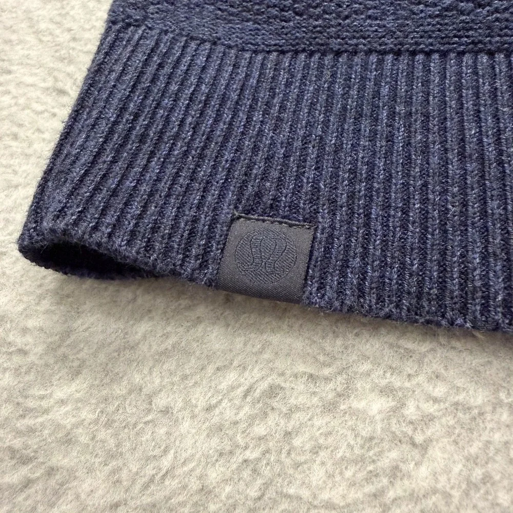 Lululemon Sweater Mens S Blue Textured Knit Crewneck